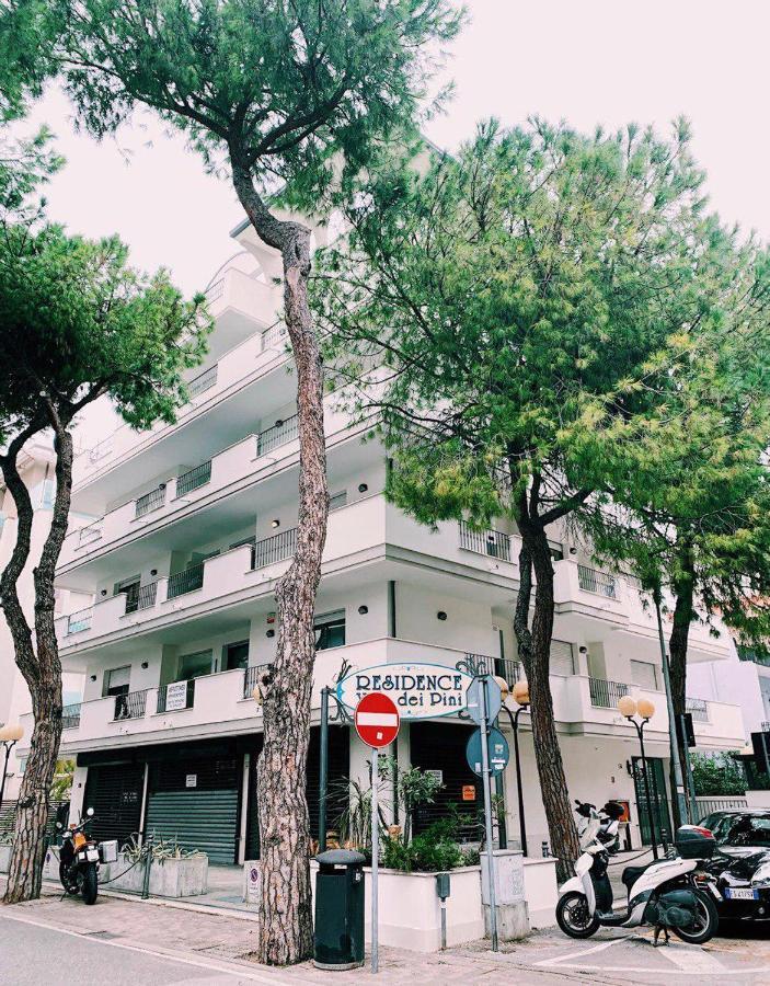 Residence Villa Dei Pini Rímini Exterior foto